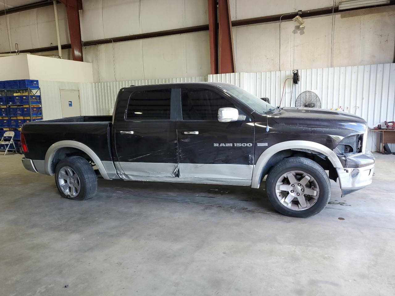 2011 Dodge RAM VIN 1D7RV1CT7BS630292 Copart auction photo, side / minor dent/scratches damage thumbnail 4