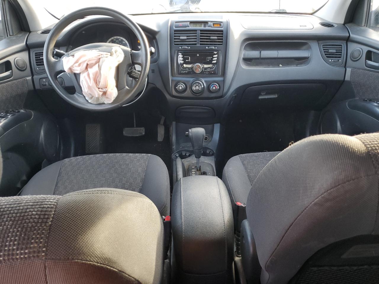 2007 KIA Sportage VIN KNDJF724977436570 Copart auction photo, front end damage thumbnail 8