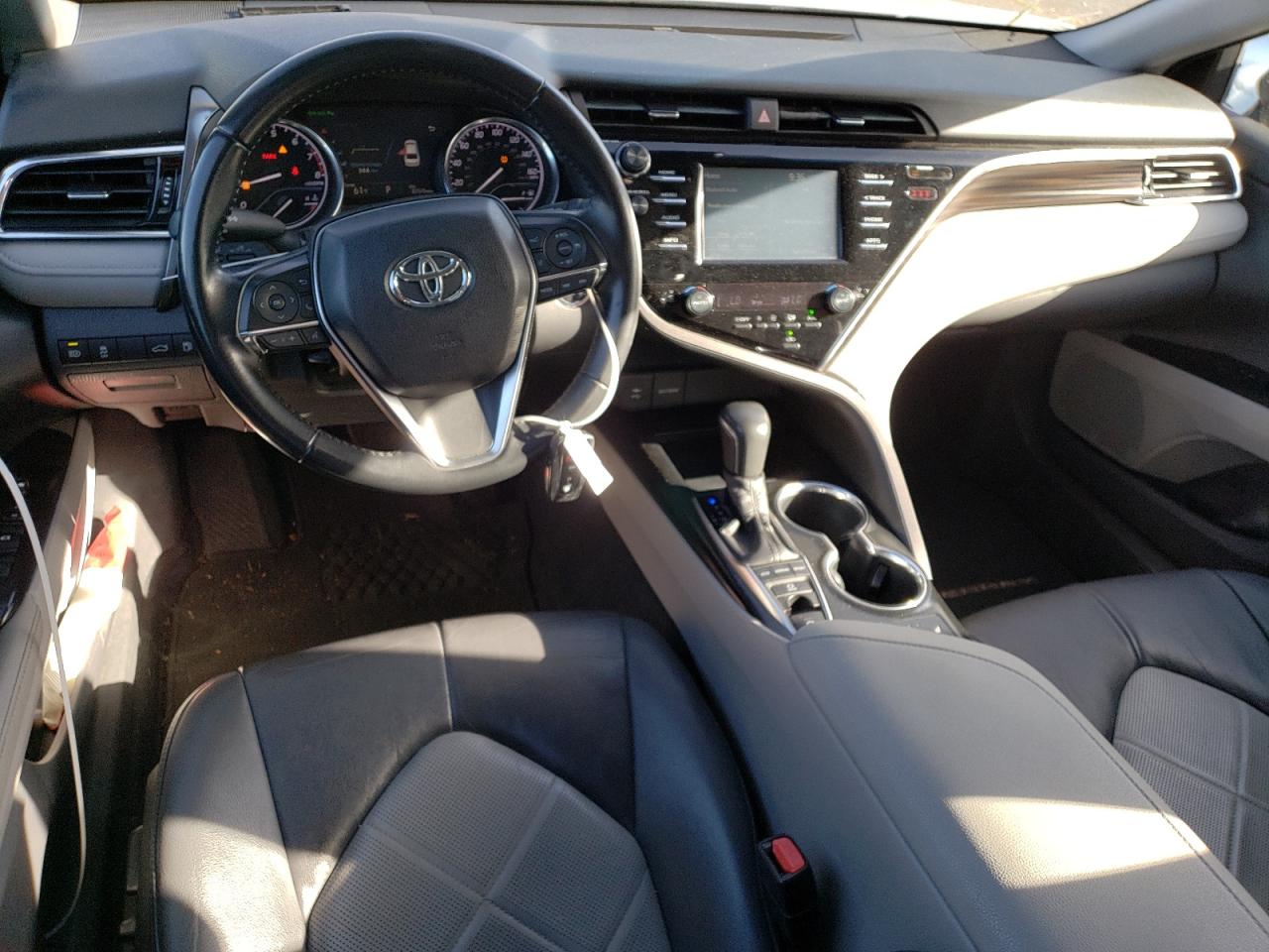 2018 Toyota Camry VIN 4T1B11HK8JU521118 Copart auction photo, rear end / frame damage damage thumbnail 8