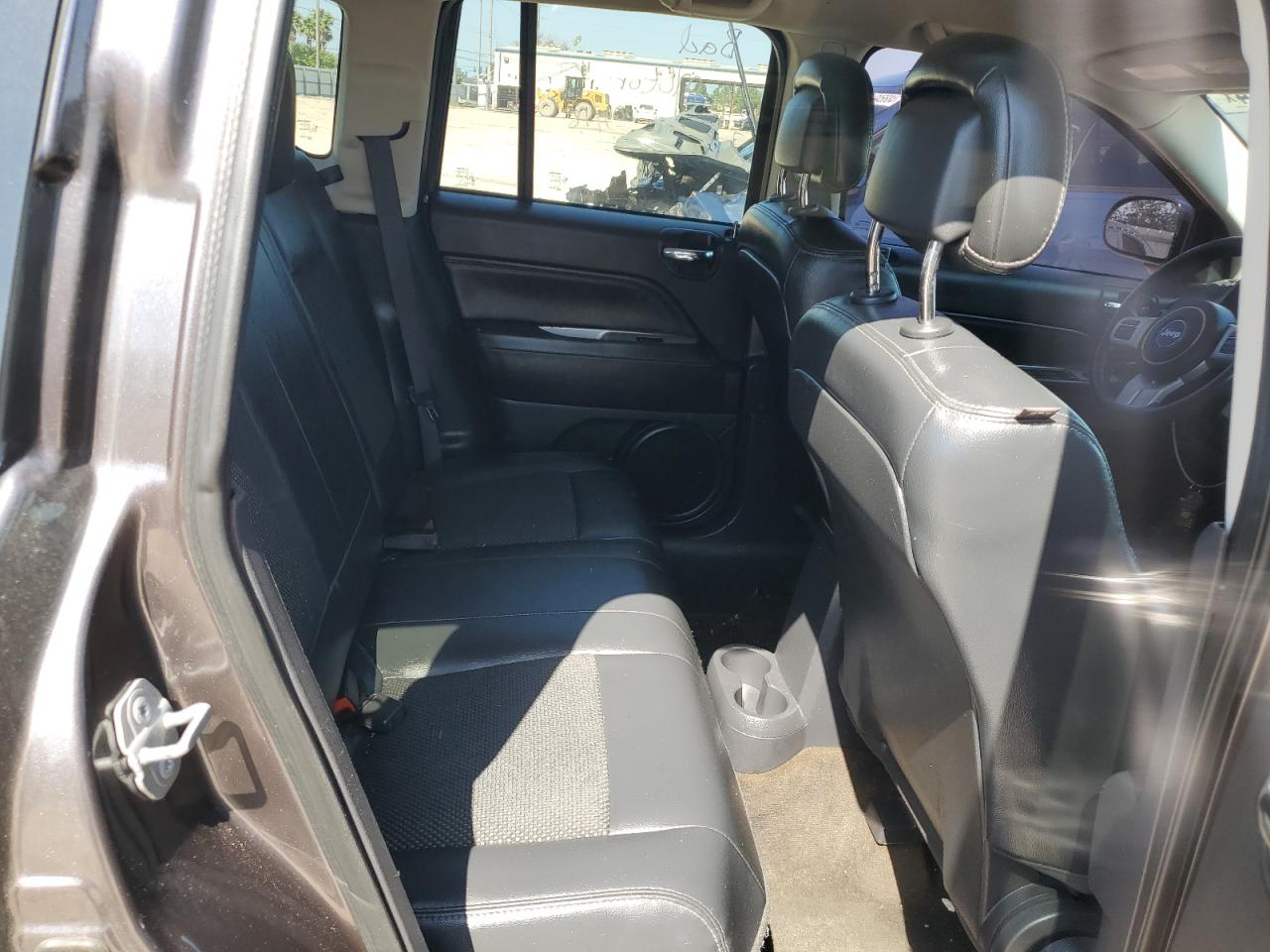 2016 Jeep Compass VIN 1C4NJDEB9GD585703 Copart auction photo, side damage thumbnail 11