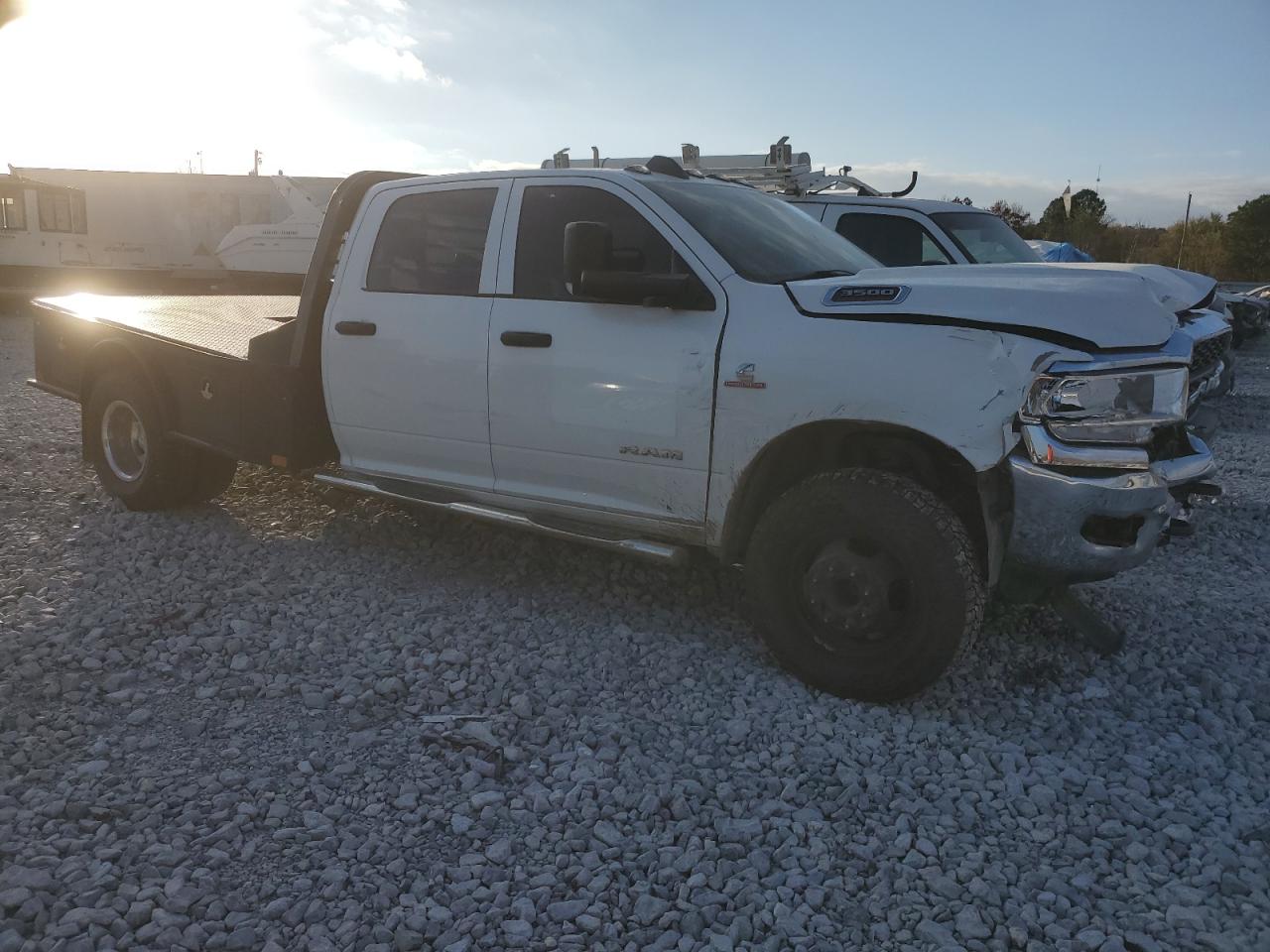 2022 RAM 3500 VIN 3C63RRGL3NG245134 Copart auction photo, frame damage / all over damage thumbnail 4