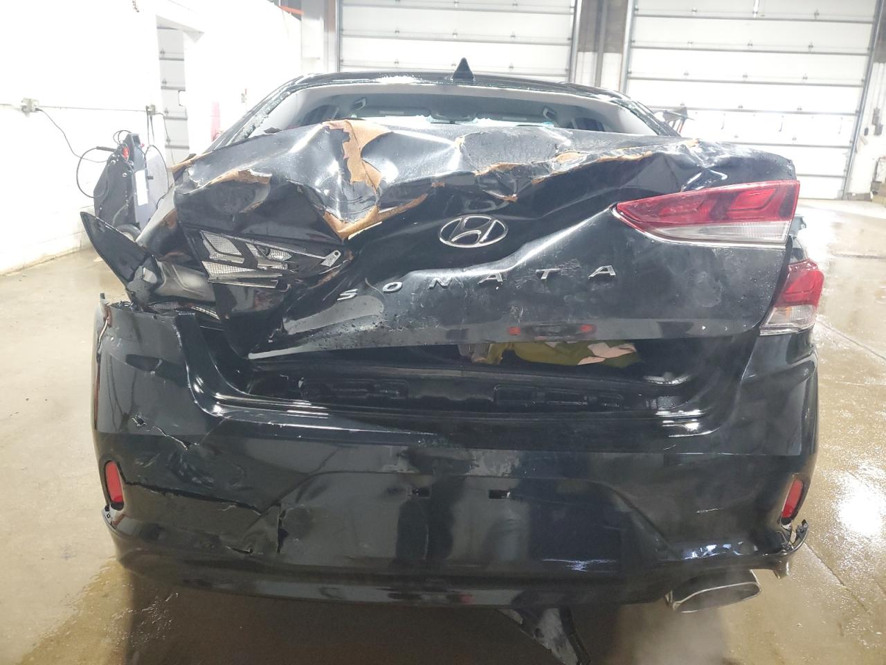 2018 Hyundai Sonata VIN 5NPE34AF7JH635356 Copart auction photo, rear end damage thumbnail 6