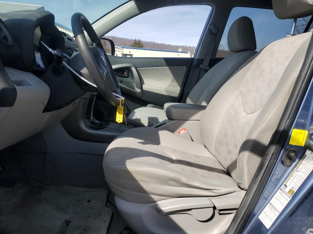 2012 Toyota RAV 4 VIN 2T3BF4DV5CW201557 Copart auction photo, rear end / minor dent/scratches damage thumbnail 7