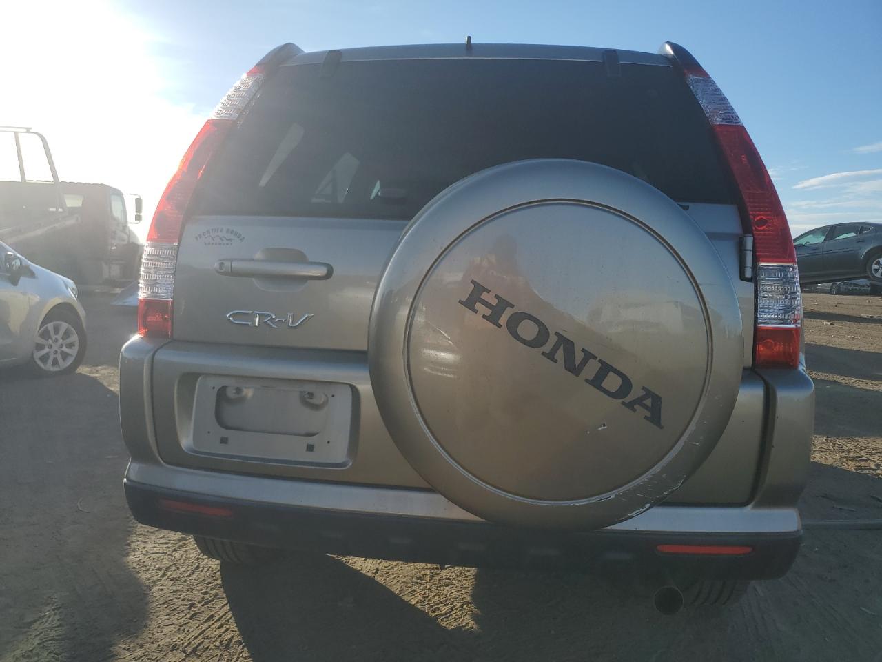2005 Honda CR-V VIN JHLRD78925C056215 Copart auction photo, front end damage thumbnail 6