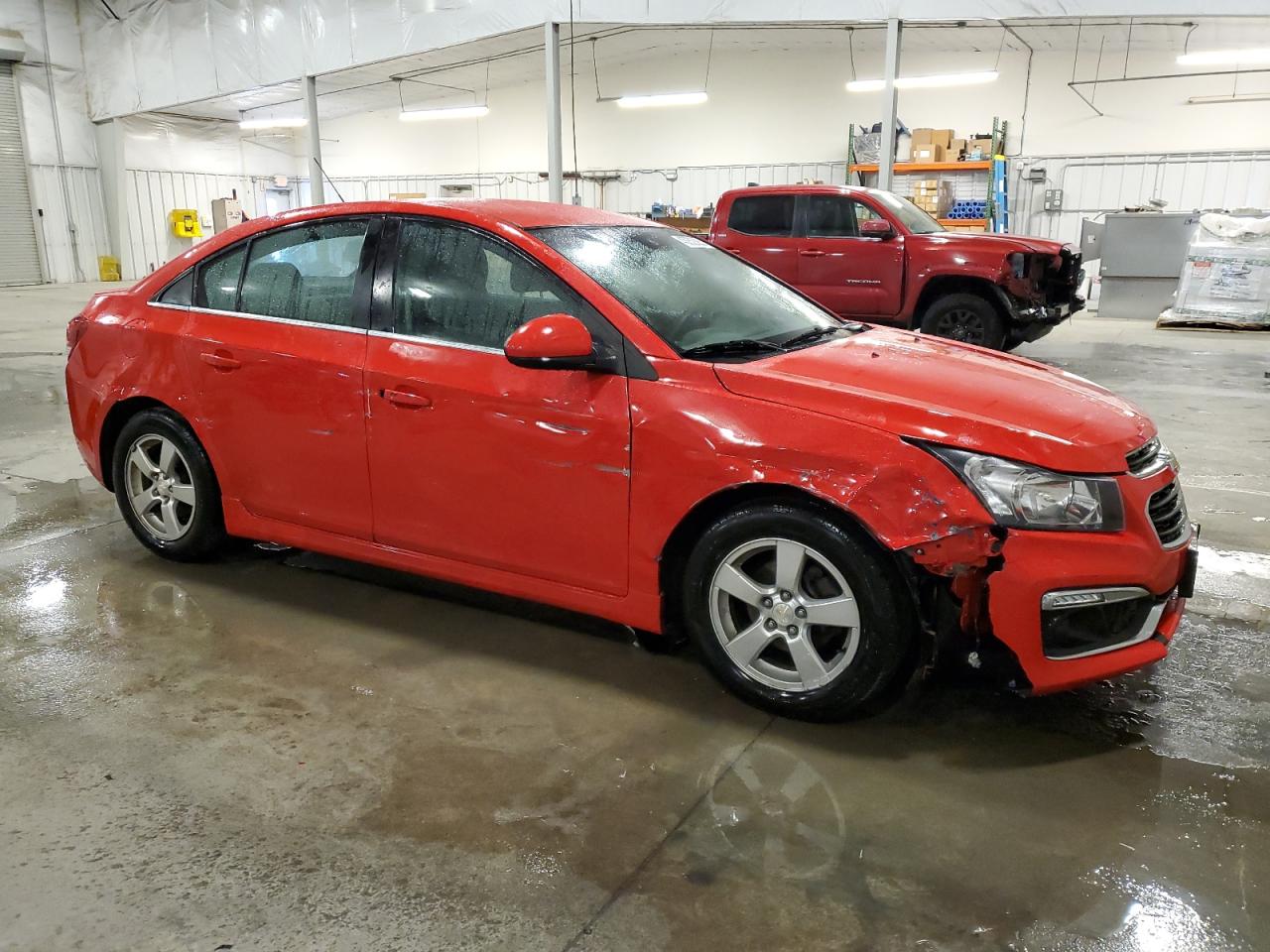 2015 Chevrolet Cruze VIN 1G1PC5SB7F7213375 Copart auction photo, side / front end damage thumbnail 4