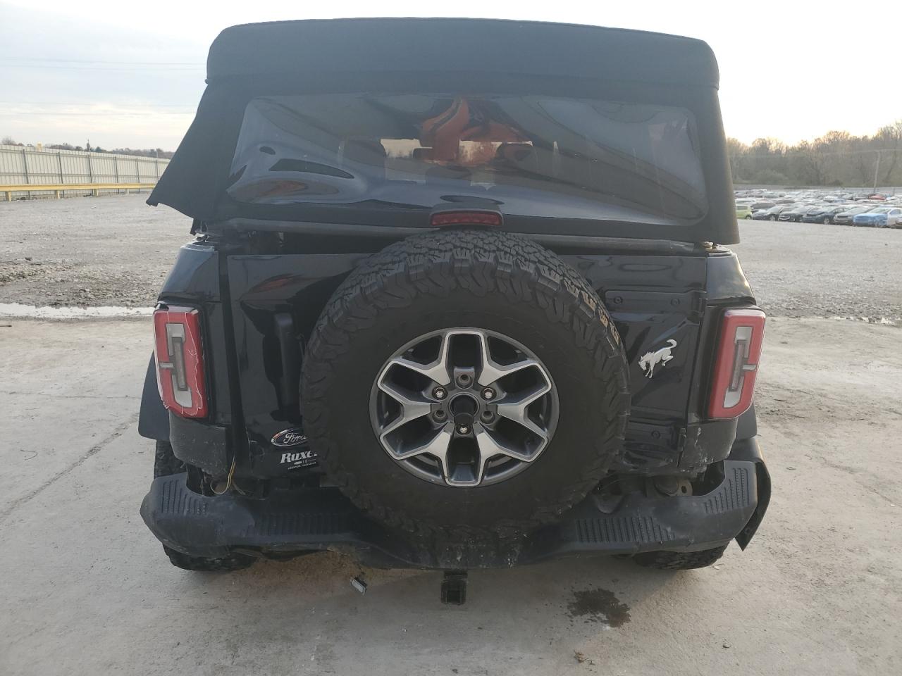2021 Ford Bronco VIN 1FMEE5DP7MLA85818 Copart auction photo, rear end damage thumbnail 6