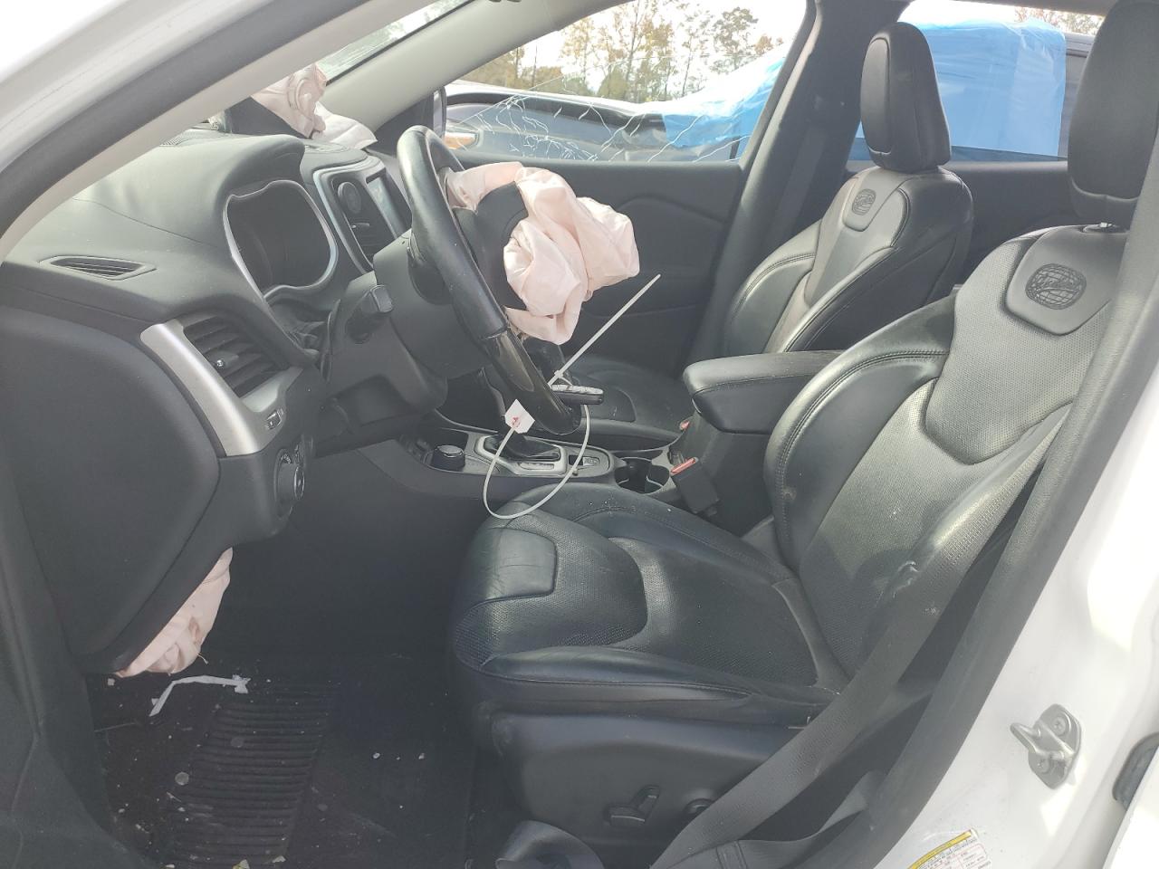 2018 Jeep Cherokee VIN 1C4PJMJX9JD594323 Copart auction photo, front end / side damage thumbnail 7