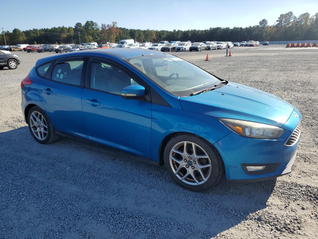 2015 Ford Focus VIN 1FADP3K26FL319784 Copart auction photo, minor dent/scratches damage thumbnail 4