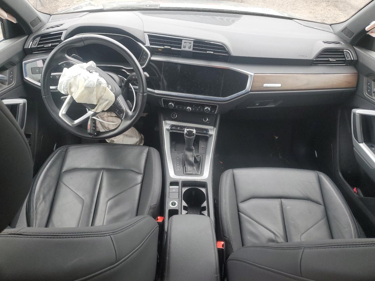 2021 Audi Q3 VIN WA1EECF36M1043696 Copart auction photo, front end / mechanical damage thumbnail 8