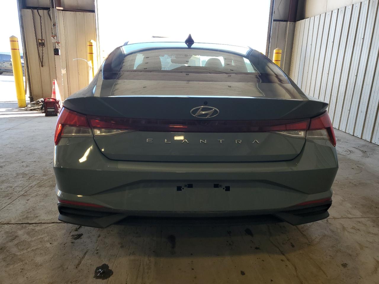 2022 Hyundai Elantra VIN KMHLM4AG4NU318171 Copart auction photo, front end damage thumbnail 6