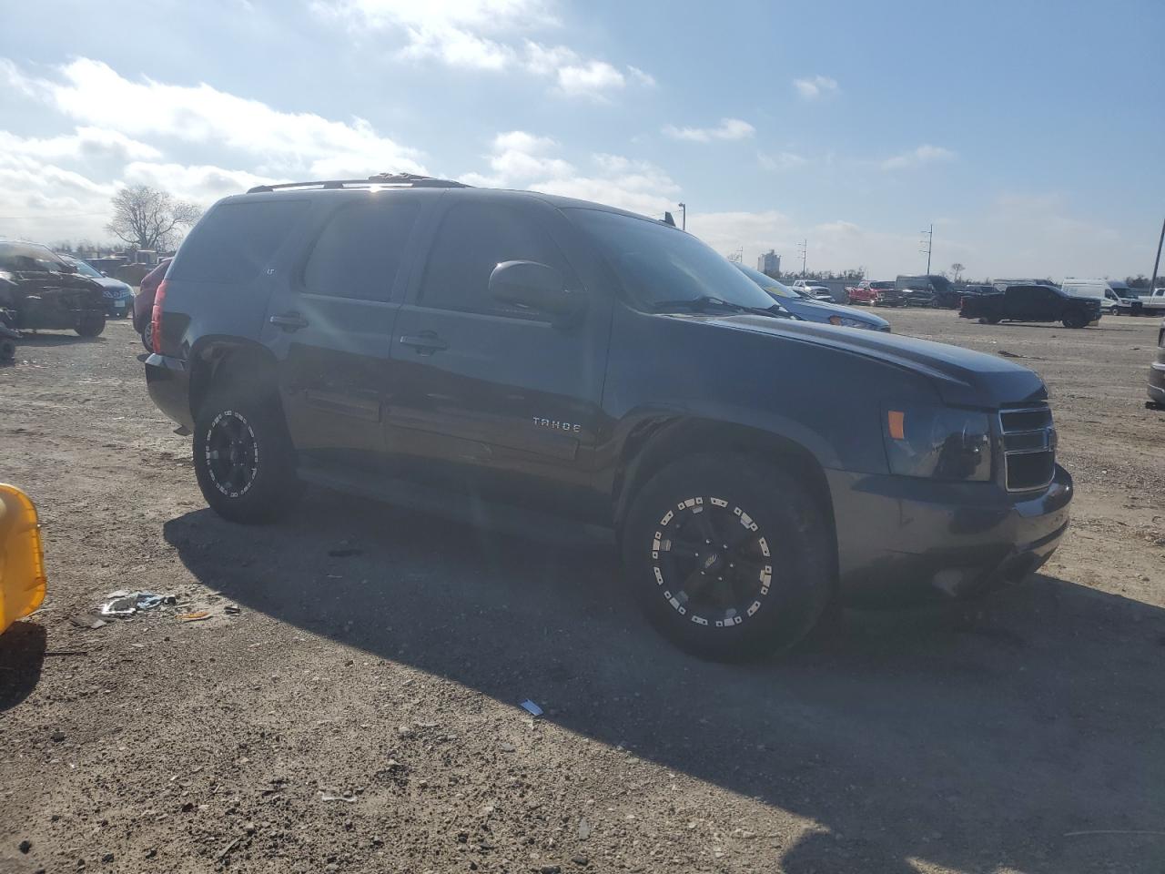 2011 Chevrolet Tahoe VIN 1GNSCBE05BR270934 Copart auction photo, all over damage thumbnail 4