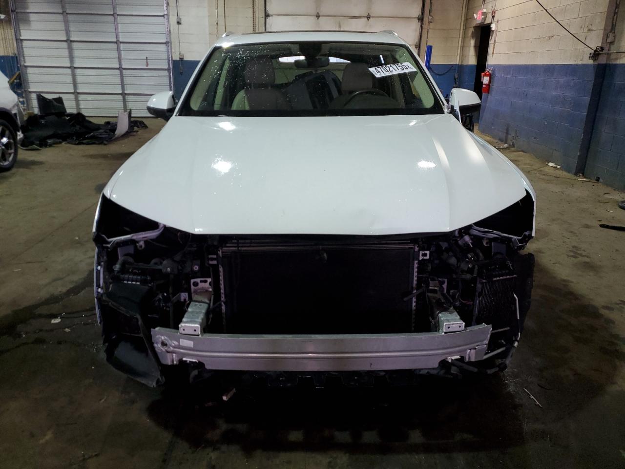 2019 Audi Q7 VIN WA1LAAF78KD045214 Copart auction photo, front end damage thumbnail 5