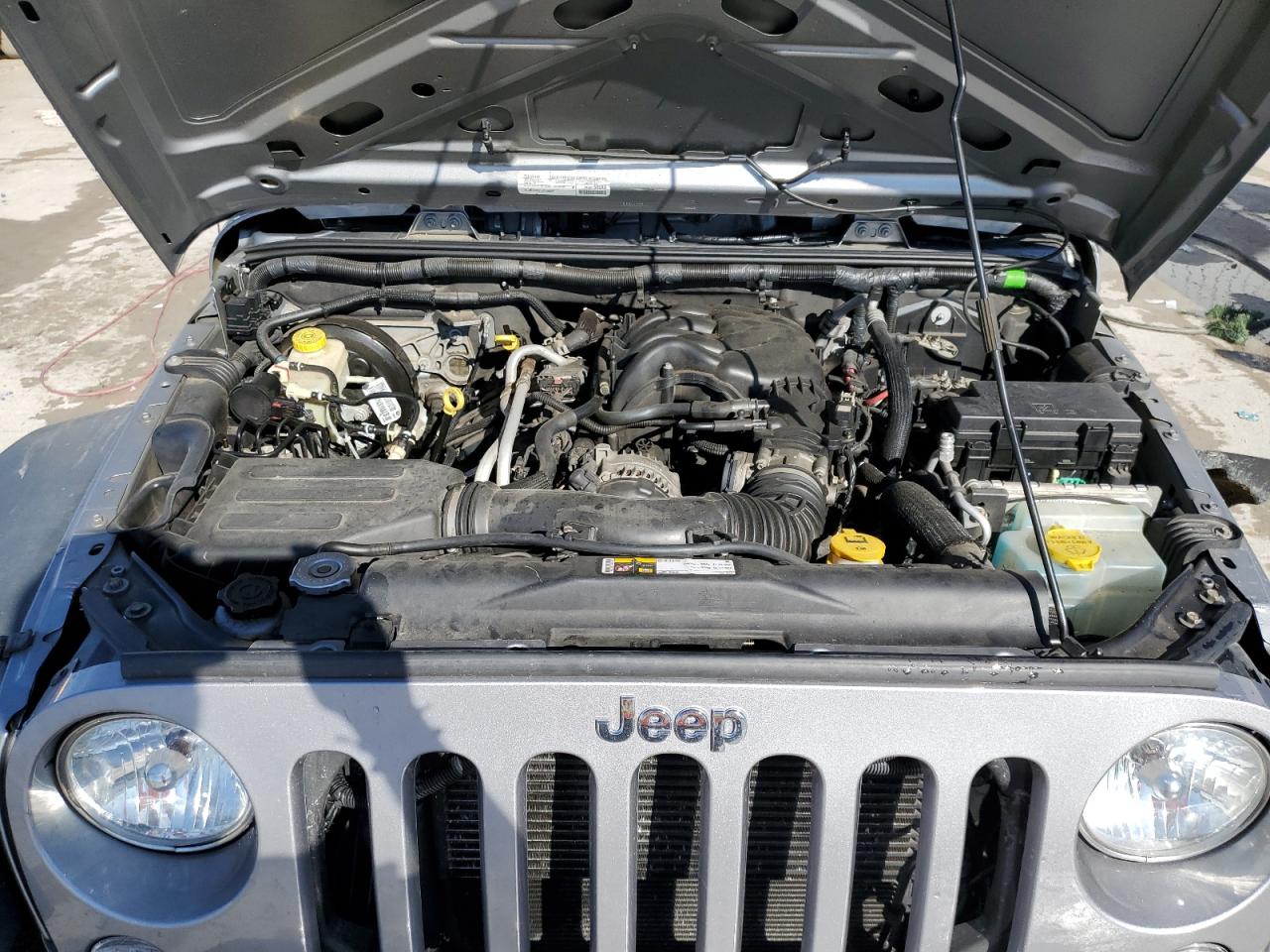 2016 Jeep Wrangler VIN 1C4BJWKG2GL156875 Copart auction photo, rollover damage thumbnail 12