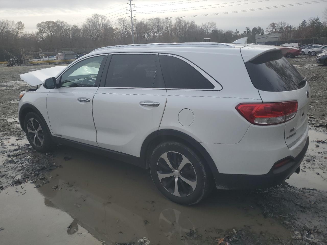 2018 KIA Sorento VIN 5XYPHDA55JG393255 Copart auction photo, front end damage thumbnail 2