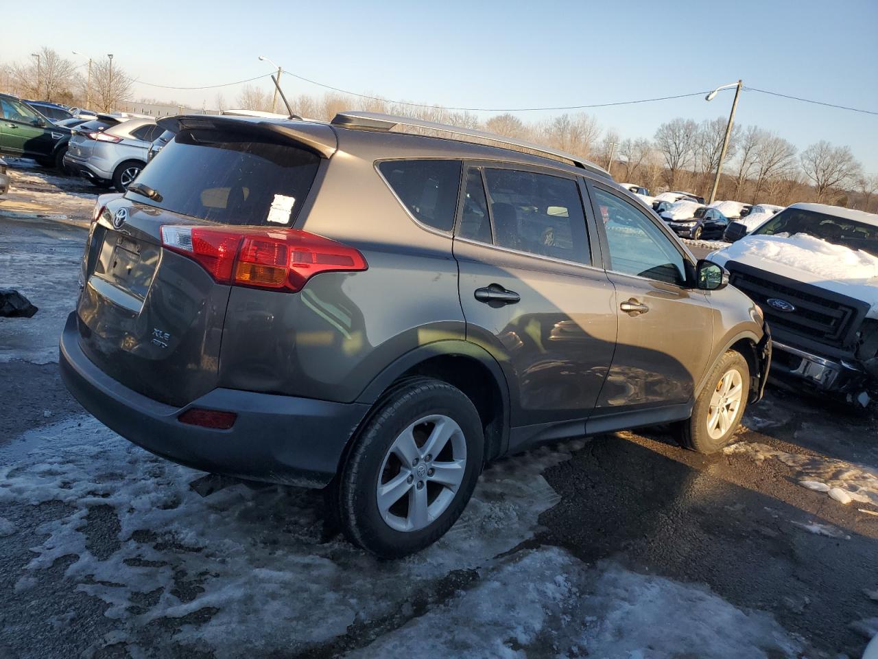2013 Toyota RAV 4 VIN 2T3RFREV0DW031250 Copart auction photo, front end / undercarriage damage thumbnail 3