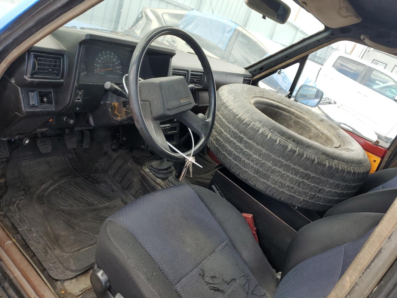 1986 Toyota 4Runner VIN JT4RN62D3G0020622 Copart auction photo, mechanical damage thumbnail 8