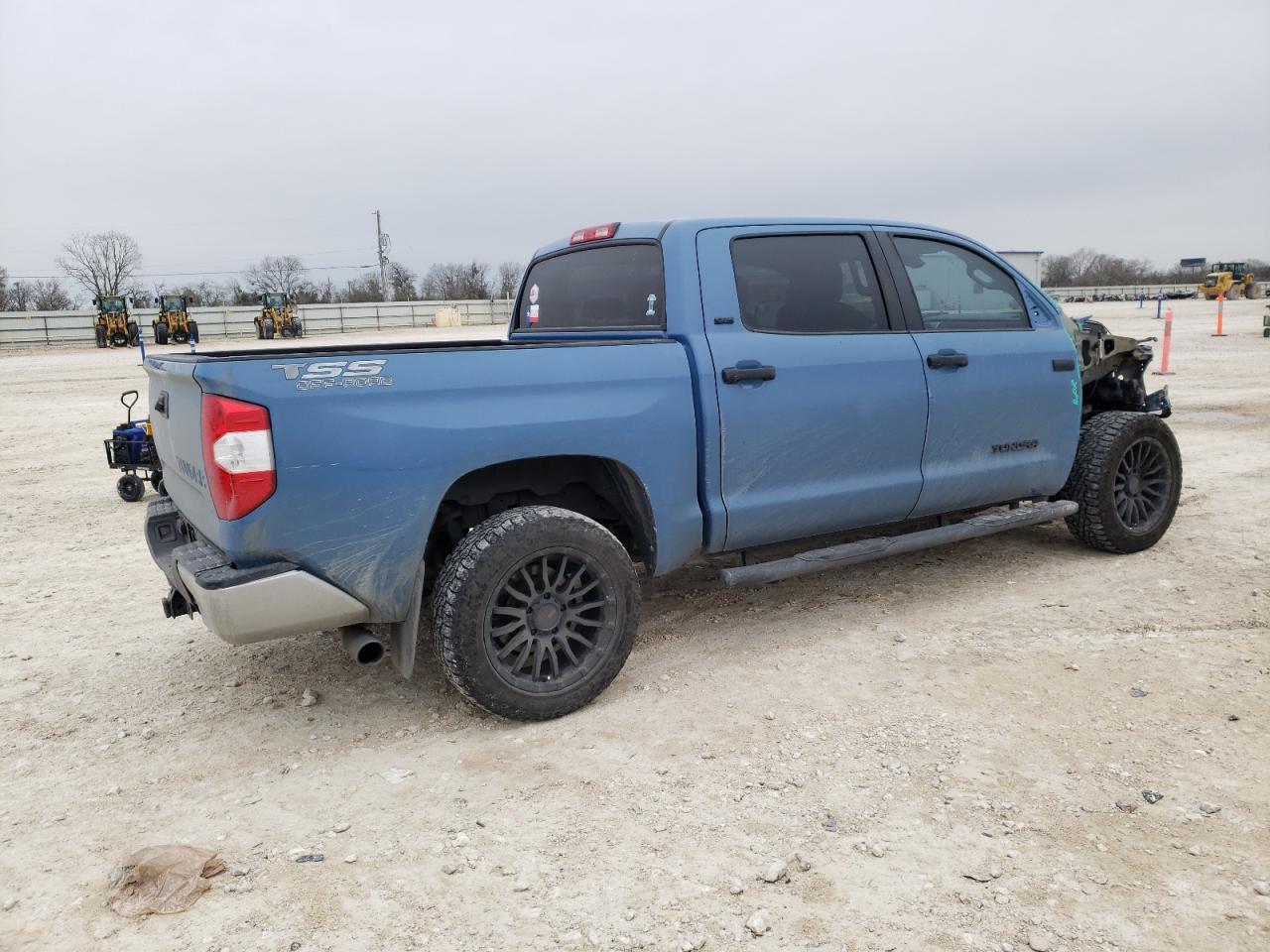 2019 Toyota Tundra VIN 5TFEY5F18KX246056 Copart auction photo, front end damage thumbnail 3