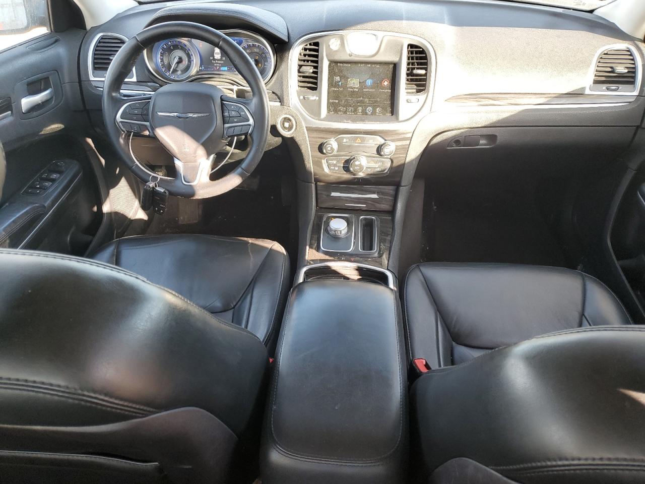 2016 Chrysler 300 VIN 2C3CCAAG2GH311168 Copart auction photo, front end / minor dent/scratches damage thumbnail 8