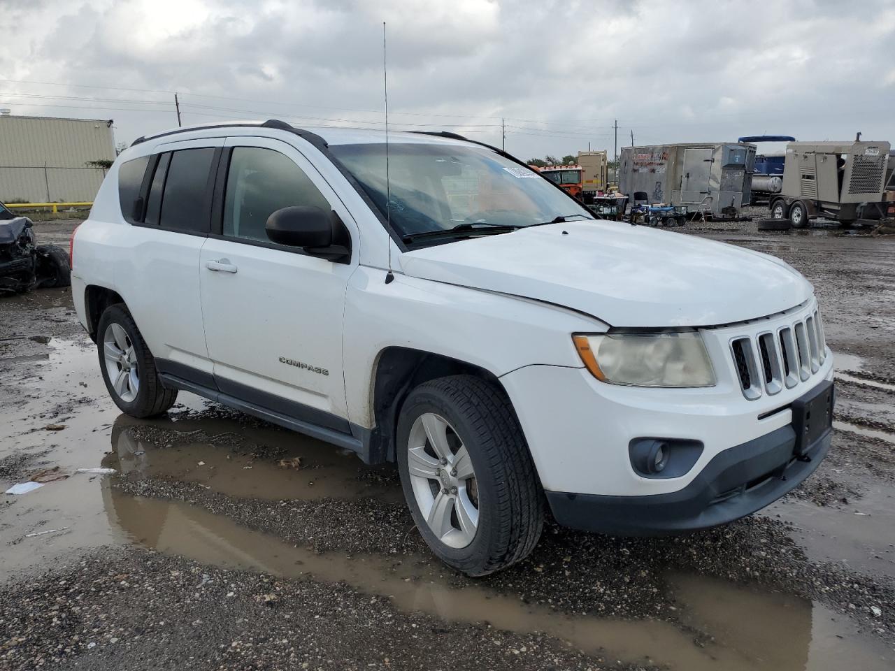2012 Jeep Compass VIN 1C4NJCBA6CD601095 Copart auction photo, front end / minor dent/scratches damage thumbnail 4