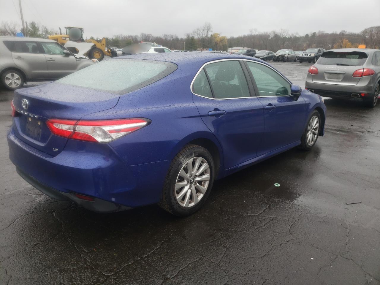 2018 Toyota Camry VIN 4T1B11HK0JU524806 Copart auction photo, front end / side damage thumbnail 3
