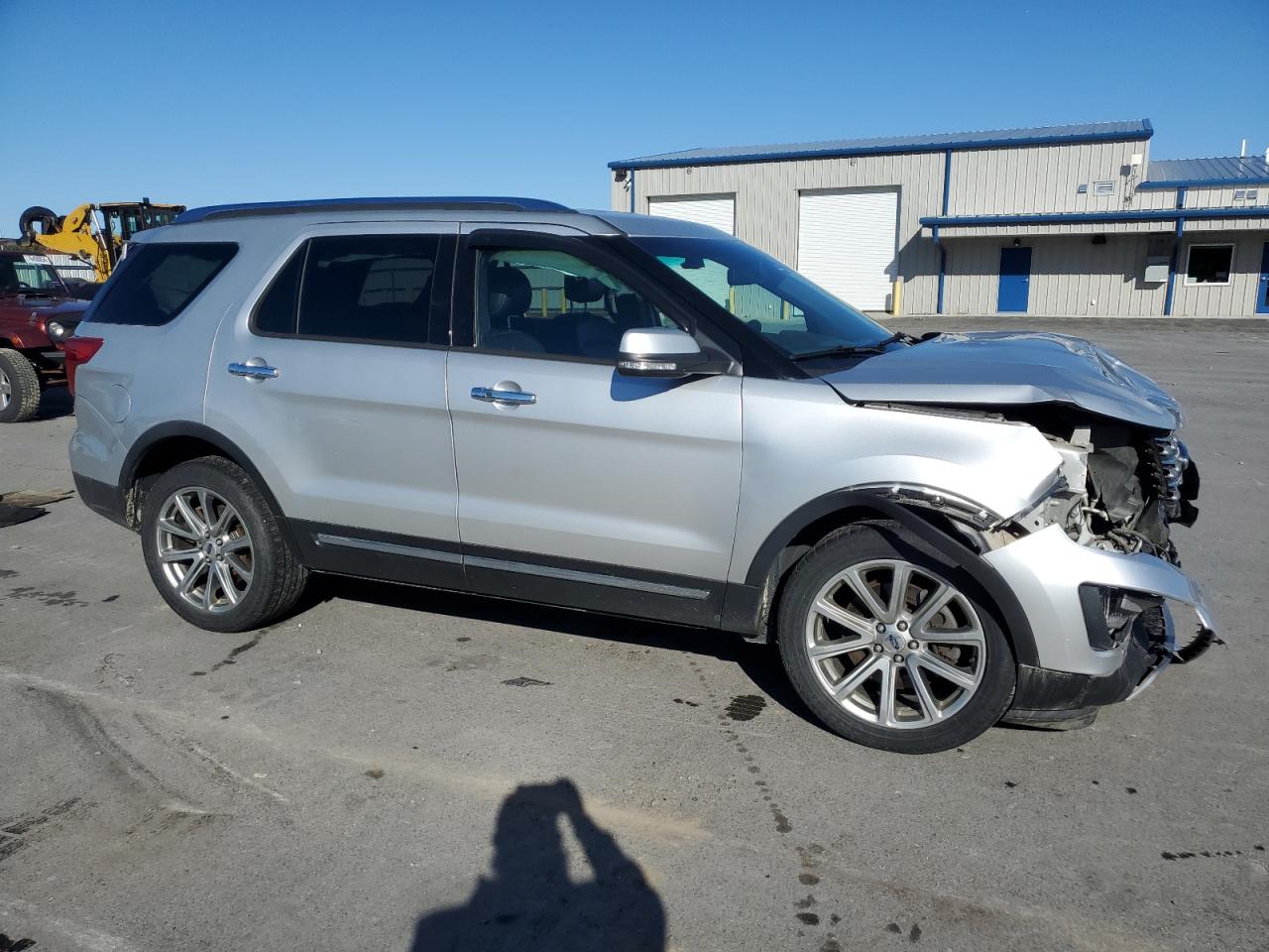 2016 Ford Explorer VIN 1FM5K8F82GGA36412 Copart auction photo, front end damage thumbnail 4