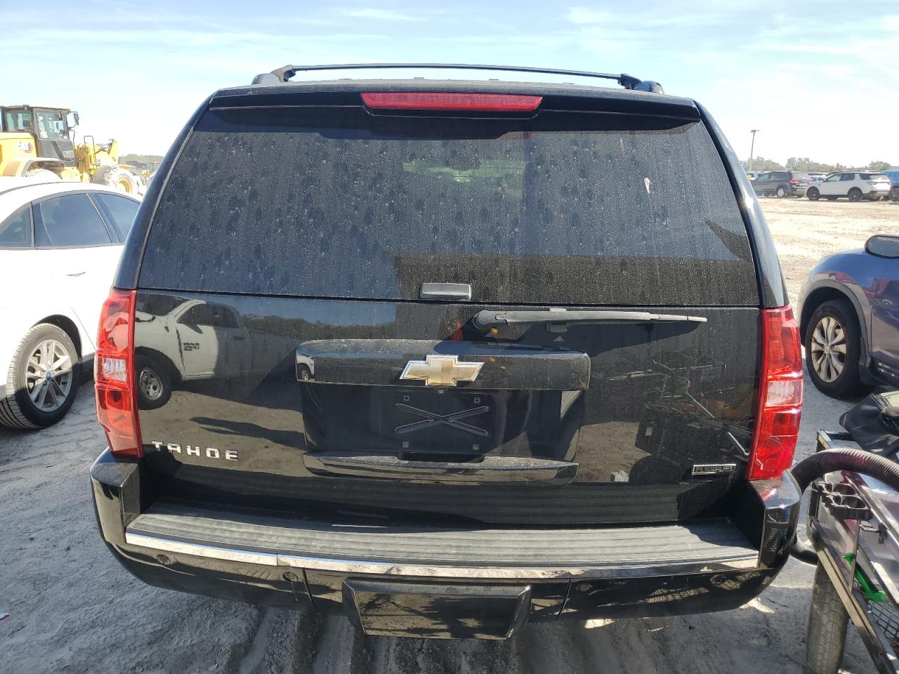 2011 Chevrolet Tahoe VIN 1GNSCCE03BR350383 Copart auction photo, mechanical / front end damage thumbnail 6