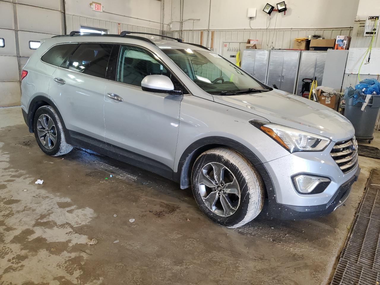 2015 Hyundai Santa Fe VIN KM8SMDHF3FU109255 Copart auction photo, rear end / front end damage thumbnail 4