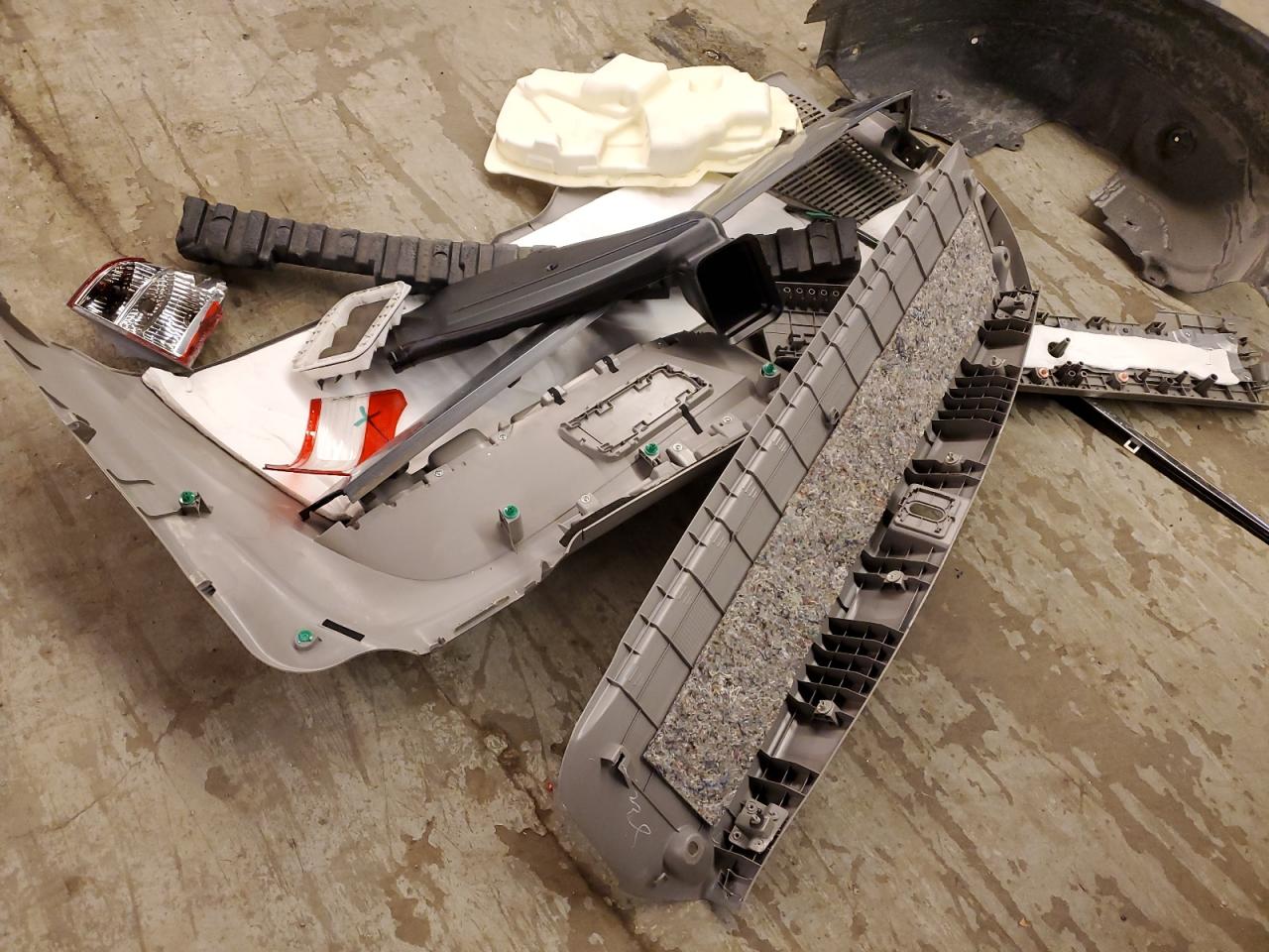 2011 Honda Odyssey VIN 5FNRL5H49BB074041 Copart auction photo, rear end / side damage thumbnail 13