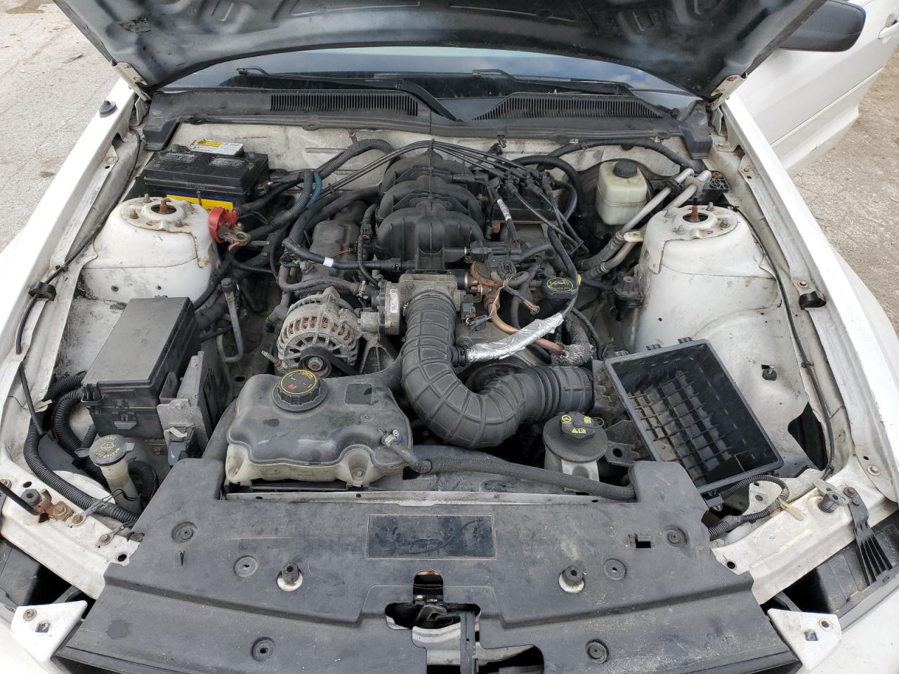 2007 Ford Mustang VIN 1ZVFT80N475280754 Copart auction photo, all over damage thumbnail 11