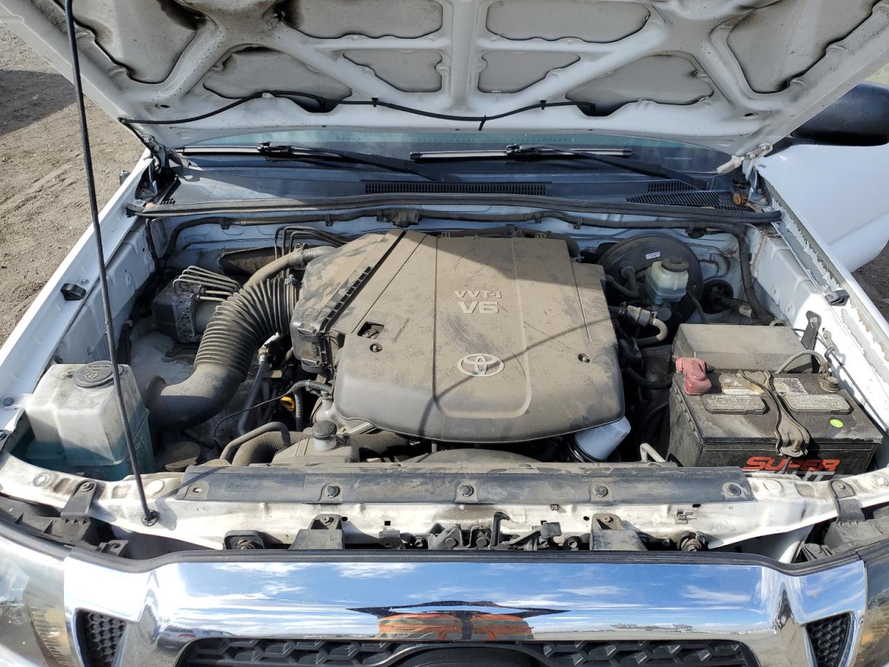 2011 Toyota Tacoma VIN 3TMJU4GN1BM121461 Copart auction photo, minor dent/scratches damage thumbnail 11