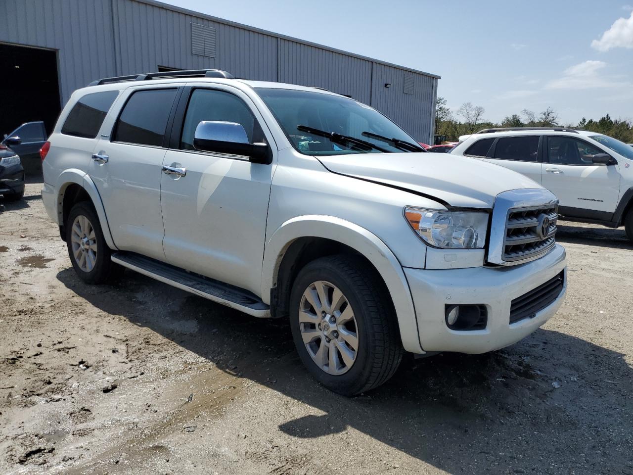 2013 Toyota Sequoia VIN 5TDDW5G16DS075154 Copart auction photo, front end damage thumbnail 4