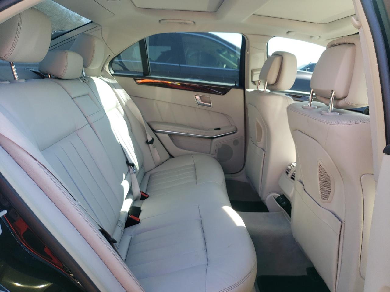 2014 Mercedes-Benz E-klasse VIN WDDHF9BB2EA951053 Copart auction photo, all over damage thumbnail 10