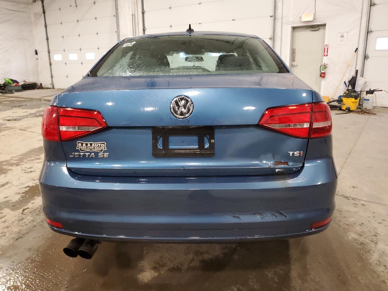 2015 Volkswagen Jetta VIN 3VWD17AJ5FM418975 Copart auction photo, side / front end damage thumbnail 6