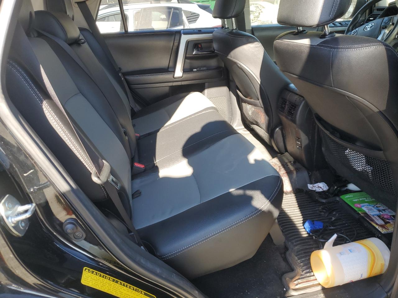 2017 Toyota 4Runner VIN JTEBU5JR2H5424832 Copart auction photo, biohazard/chemical / minor dent/scratches damage thumbnail 11