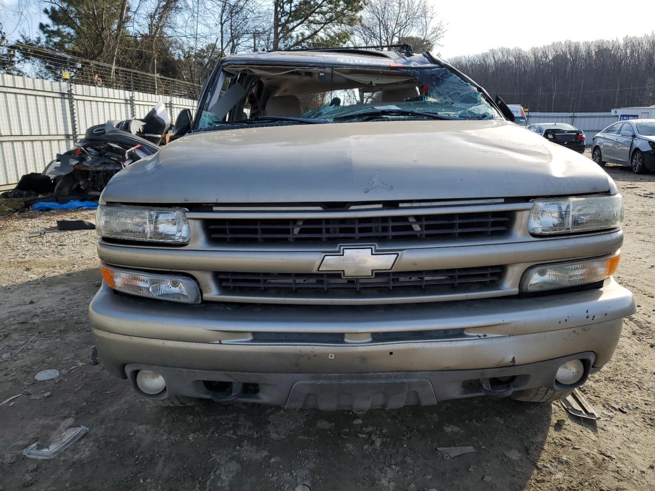 2001 Chevrolet Tahoe VIN 1GNEK13T91R180580 Copart auction photo, all over damage thumbnail 5