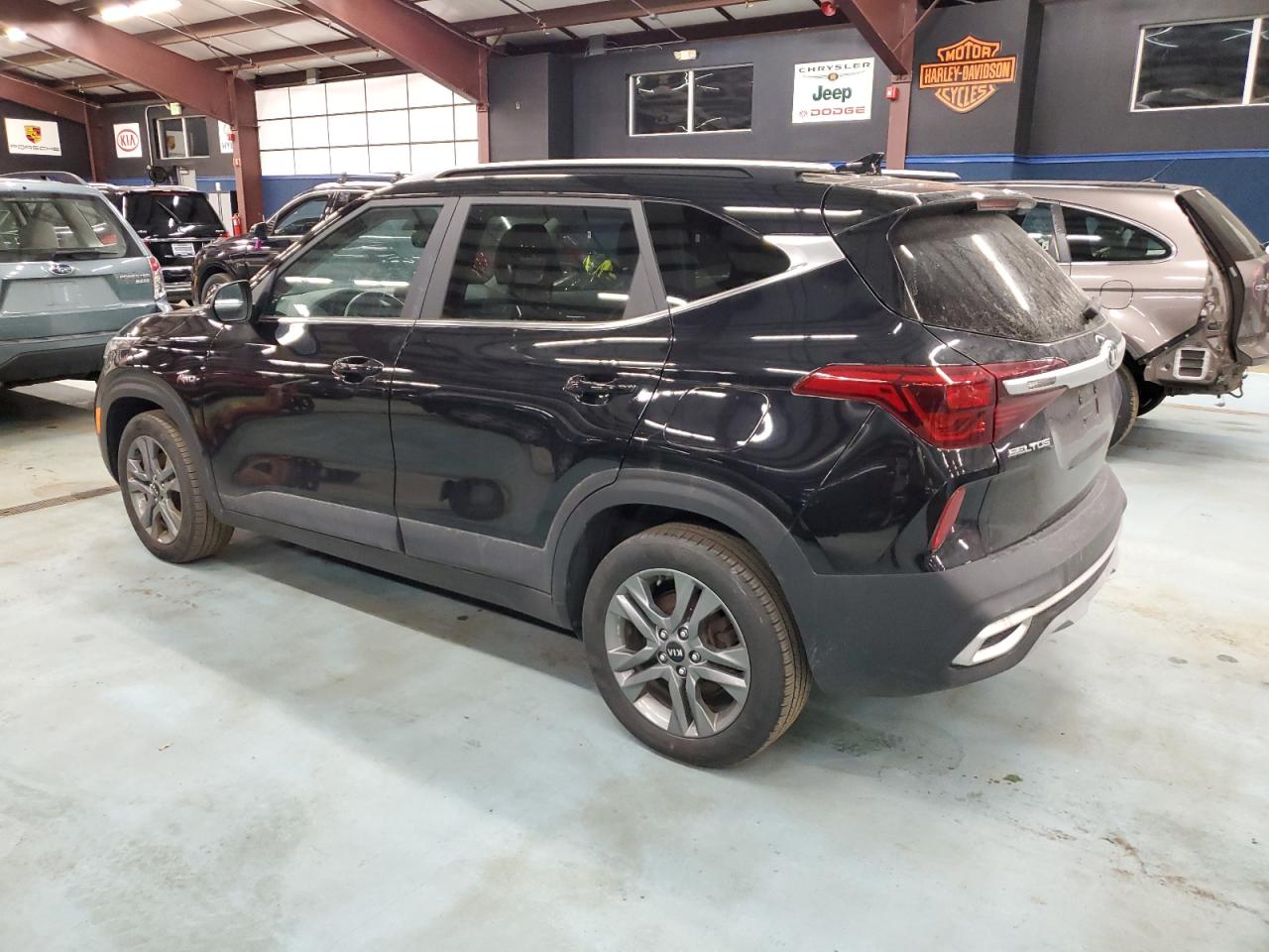 2021 KIA Seltos VIN KNDEUCAA6M7201837 Copart auction photo, minor dent/scratches damage thumbnail 2