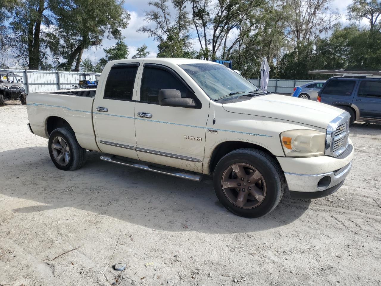 2008 Dodge RAM VIN 1D7HA18288J219277 Copart auction photo, mechanical / minor dent/scratches damage thumbnail 4