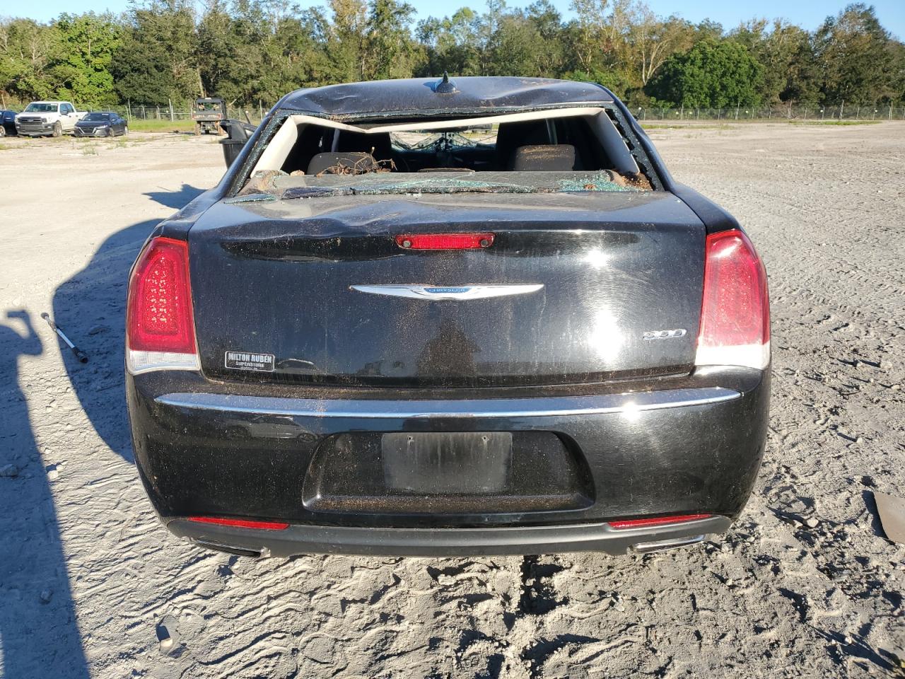 2021 Chrysler 300 VIN 2C3CCAAG7MH516254 Copart auction photo, all over damage thumbnail 6