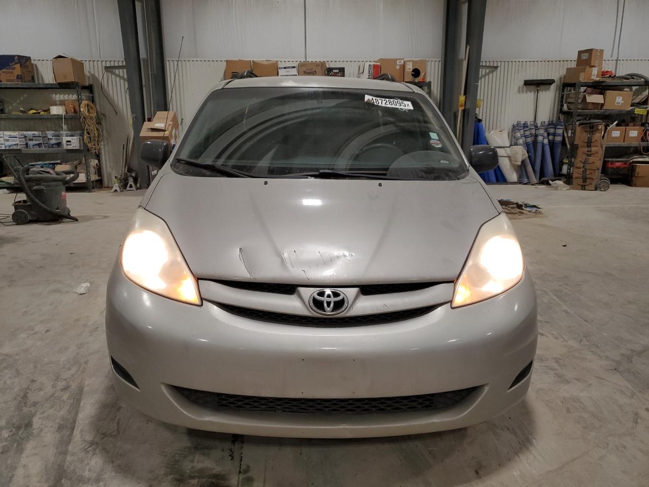 2008 Toyota Sienna VIN 5TDZK23C18S145091 Copart auction photo, rear end / side damage thumbnail 5