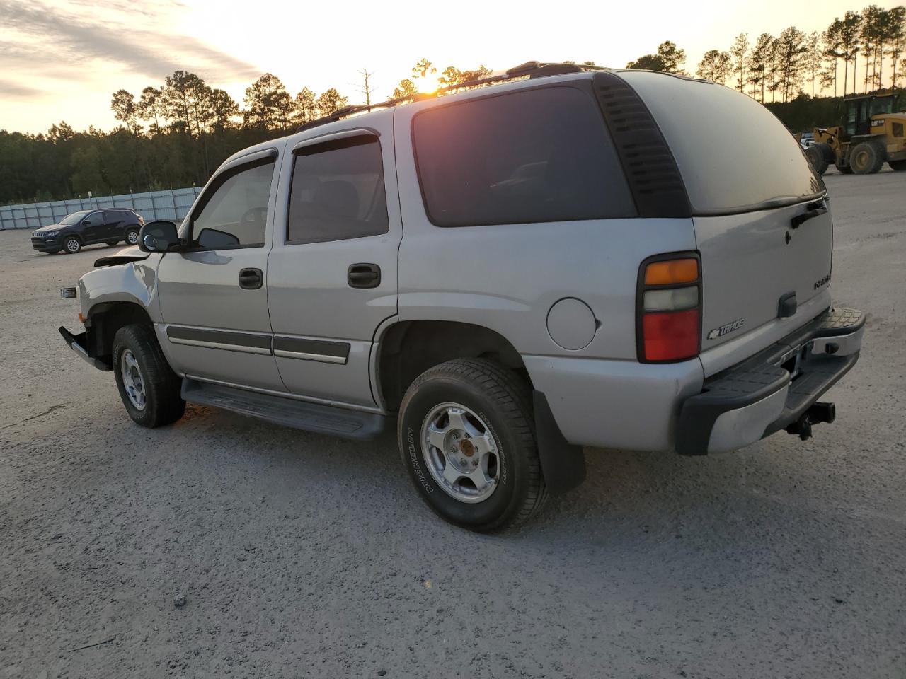 2005 Chevrolet Tahoe VIN 1GNEC13TX5J203057 Copart auction photo, front end damage thumbnail 2