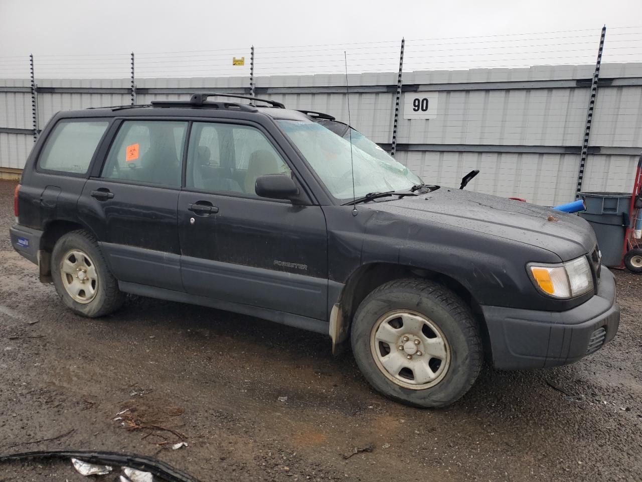 2000 Subaru Forester VIN JF1SF6352YG701472 Copart auction photo, all over damage thumbnail 4