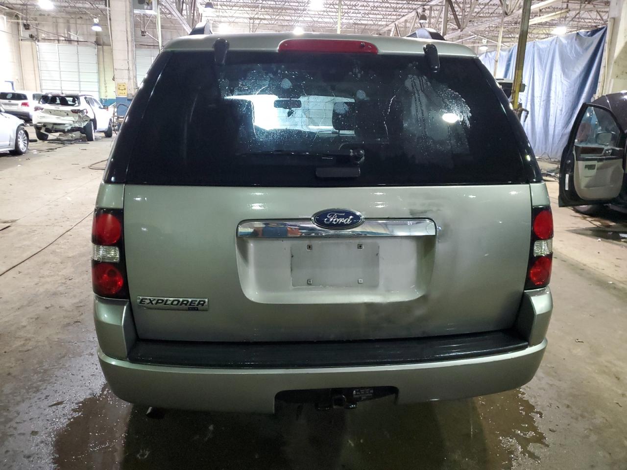 2008 Ford Explorer VIN 1FMEU63EX8UA03850 Copart auction photo, front end / side damage thumbnail 6