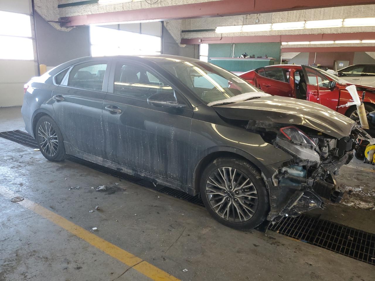 2023 KIA Forte VIN 3KPF54AD2PE528791 Copart auction photo, front end / side damage thumbnail 4