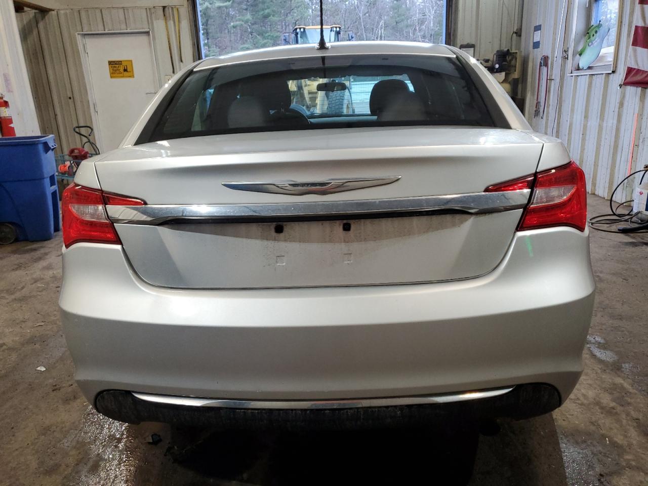 2012 Chrysler 200 VIN 1C3CCBAB7CN320329 Copart auction photo, front end / minor dent/scratches damage thumbnail 6