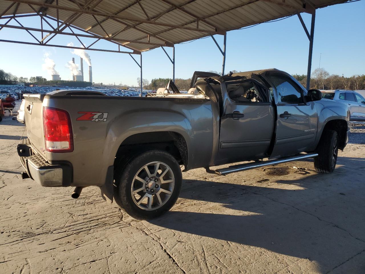 2013 GMC Sierra VIN 3GTP2VE73DG159012 Copart auction photo, all over damage thumbnail 3