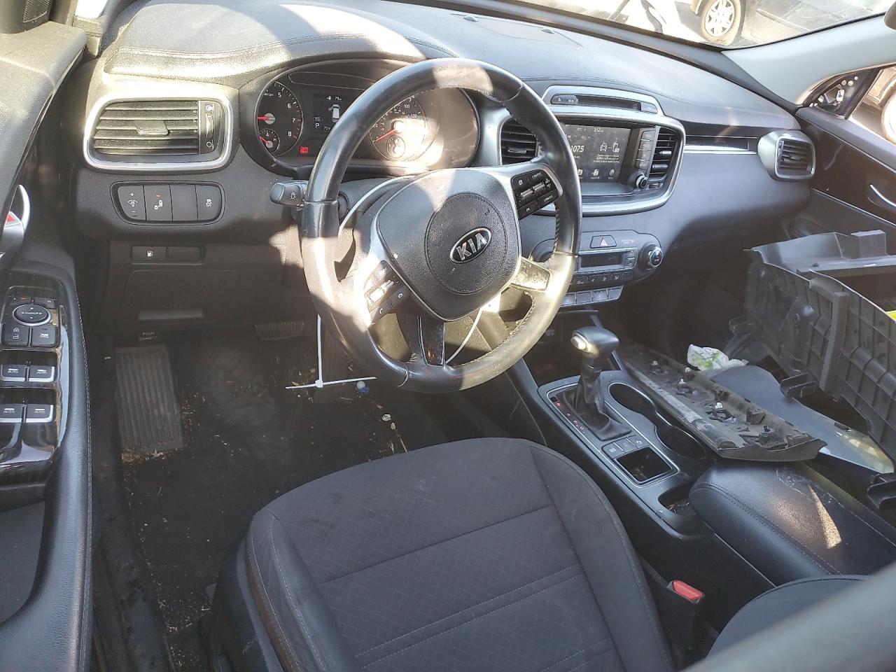 2019 KIA Sorento VIN 5XYPGDA31KG595691 Copart auction photo, all over damage thumbnail 8