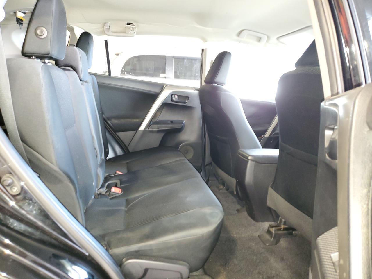 2015 Toyota RAV 4 VIN 2T3BFREV5FW319768 Copart auction photo, side / front end damage thumbnail 11