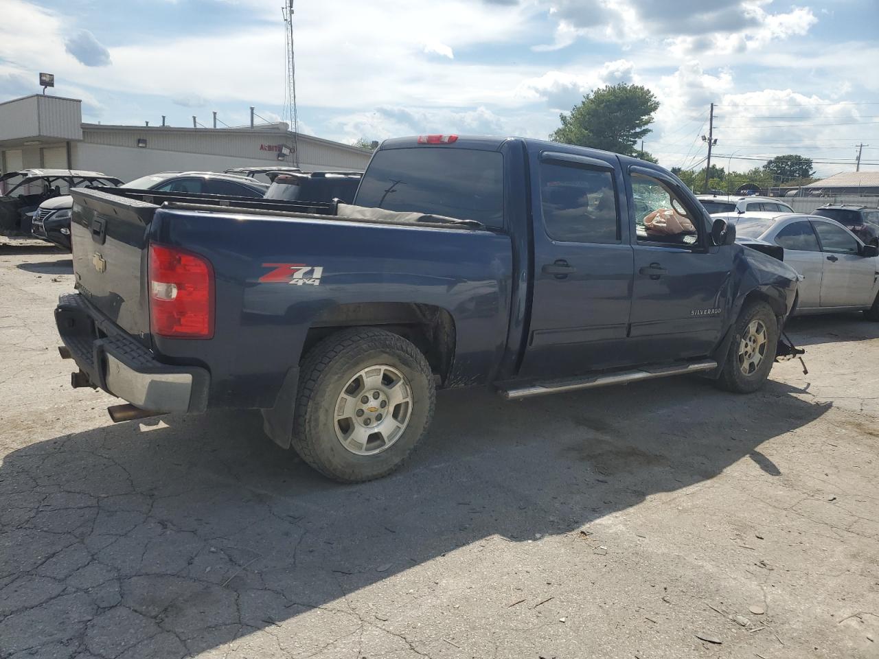 2011 Chevrolet Silverado VIN 1GCPKSE31BF161674 Copart auction photo, front end damage thumbnail 3