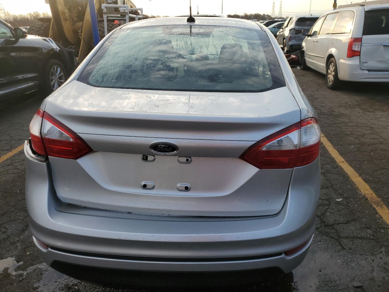 2015 Ford Fiesta VIN 3FADP4BJ1FM126521 Copart auction photo, side / rear end damage thumbnail 6
