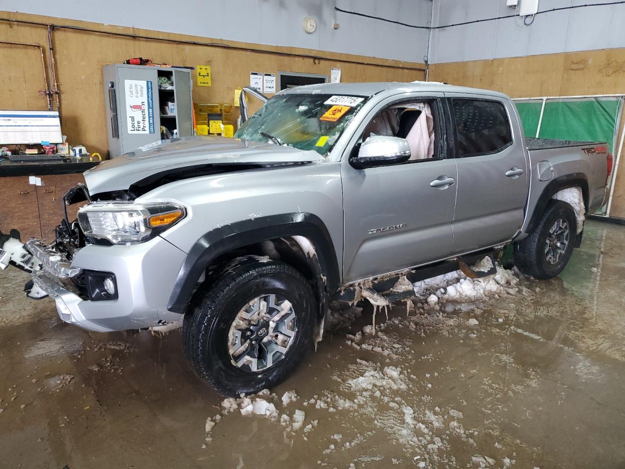 2016 Toyota Tacoma VIN 5TFCZ5AN1GX023427